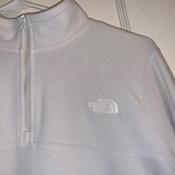 North Face pullover - Picture 4 of 4